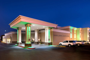 Holiday Inn & Suites OKC North 